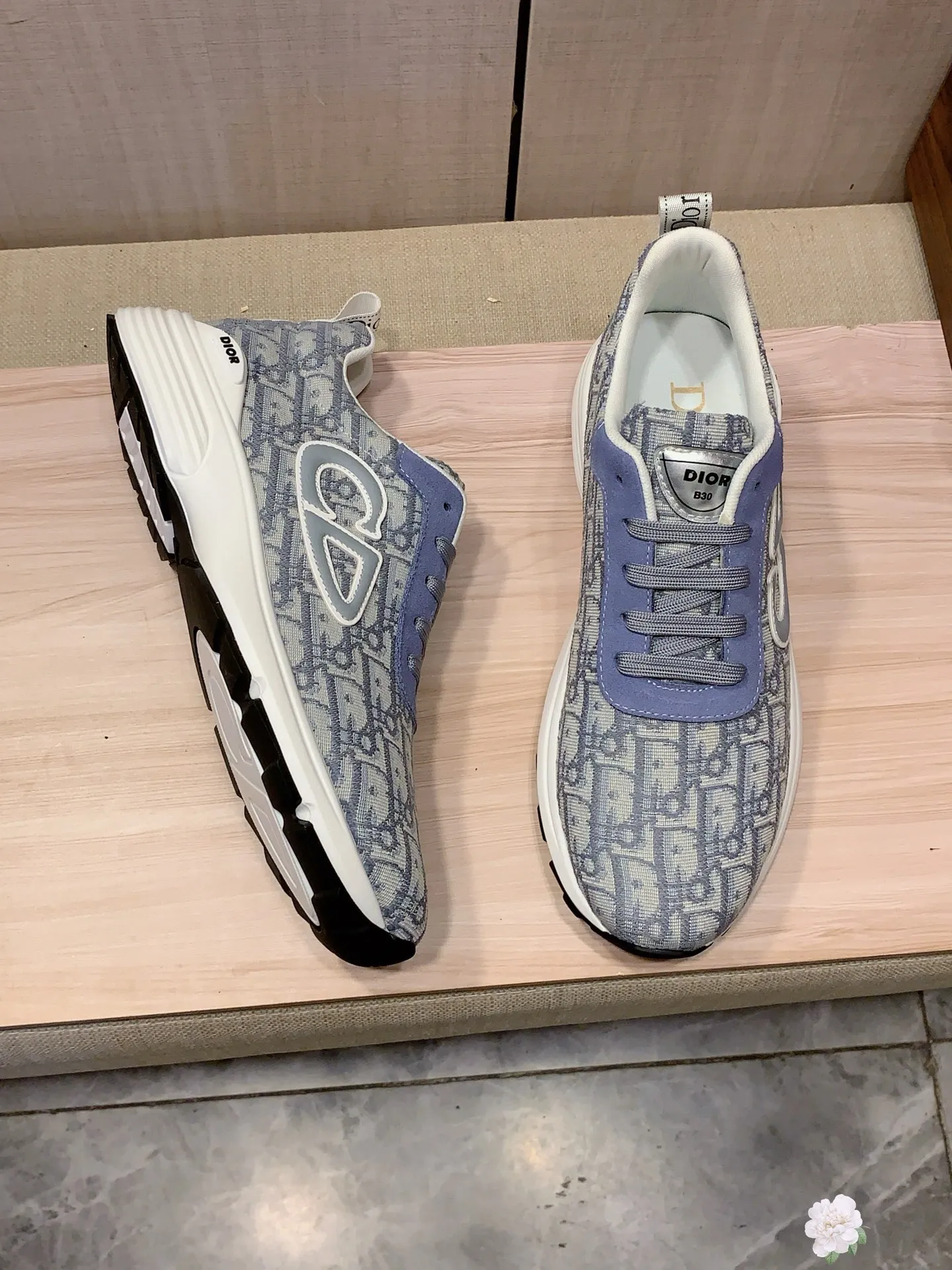 Men's Men's Shoes💰442💰💰🎩🎩[Lightning][Lightning] "Dior DIOR*" The latest and most popular casual shoes, top brand [seduce] luxury ~ purchasing agency, top ~ quality. [Strong] The upper is made of imported breathable cowhide with material ➕ breathable sheepskin feet (•) and fine workmanship. The original stylish and stylish soft rubber wear-resistant and non-slip outsole is light and comfortable on the feet. The real thing looks better when photographed in person. 0121: code: 38-44, 5️⃣ colors selected